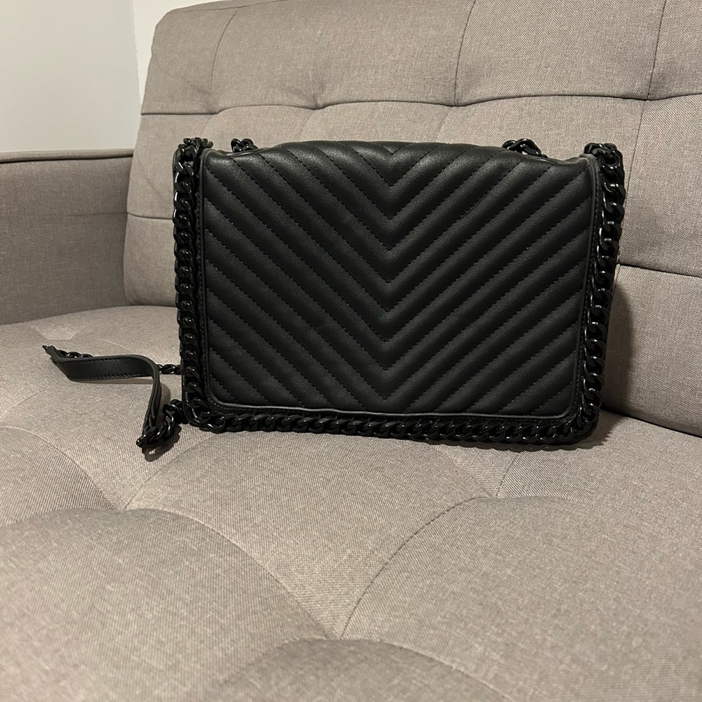 Black crossbody bag with black chain- ALDO (worn once)